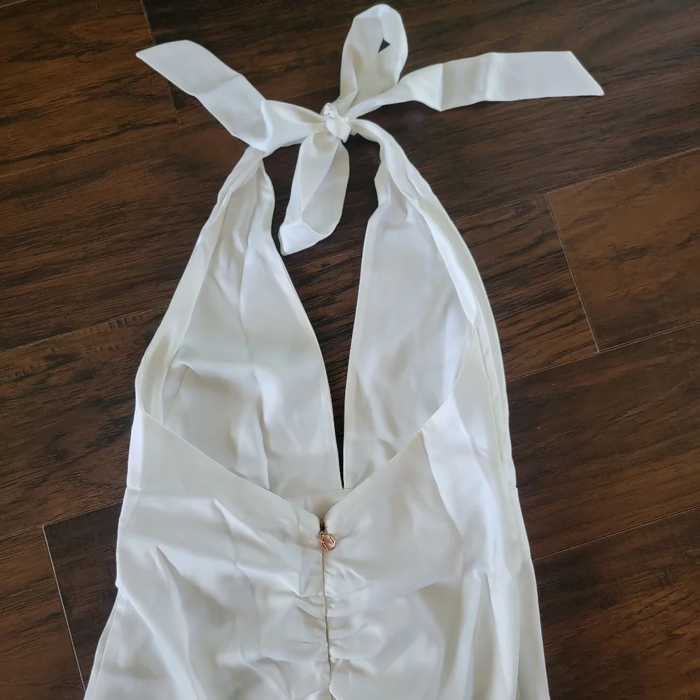 New Nookie Stella Satin Plunge Neckline Mermaid Sexy High Front Slit Gown Medium - Picture 12 of 16